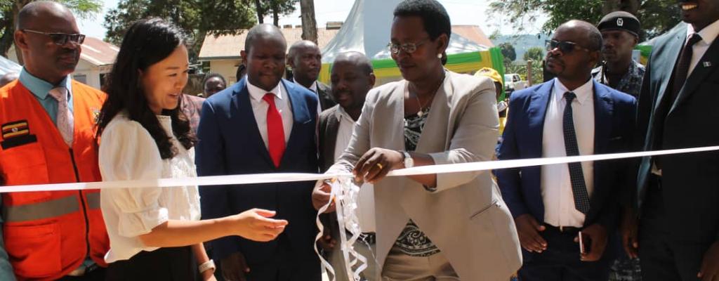 PS DIANA ATWINE COMMISSIONING THE HANDOVER OF THE MATERNITY WARD AT BUTENGA HCIV